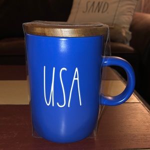 Rae Dunn USA Mug with Wood Lid/Coaster Blue